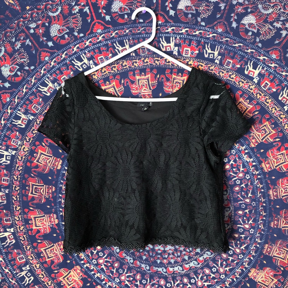 Forever 21 Black Floral Lace Crop Top Size Large